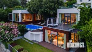 Дом 700м&sup2;, 2-этажный, посуточно, 