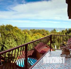 Дом 250м&sup2;, 3-этажный, посуточно, 