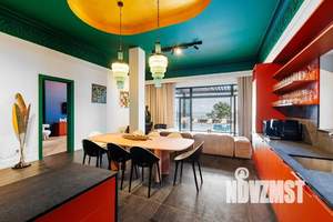 Дом 450м&sup2;, 3-этажный, посуточно, 