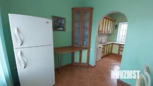 Таунхаус 241м&sup2;, 3-этажный, на длительный срок, 