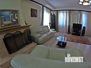 Дом 250м&sup2;, 3-этажный, посуточно, 