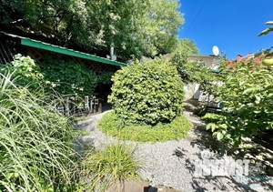 Дом 200м&sup2;, 3-этажный, посуточно, 