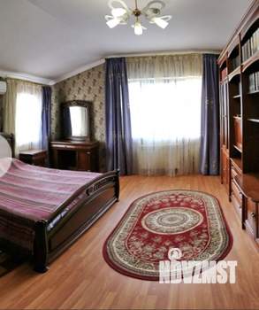 Дом 250м&sup2;, 3-этажный, посуточно, 