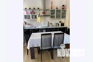 Дом 200м&sup2;, 3-этажный, посуточно, 