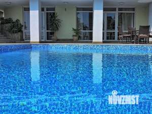 Дом 250м&sup2;, 3-этажный, посуточно, 