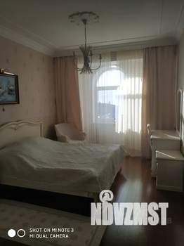 Дом 210м&sup2;, 2-этажный, посуточно, 