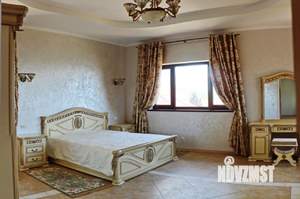 Дом 225м&sup2;, 3-этажный, посуточно, 