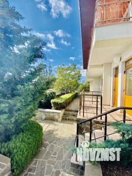 Дом 250м&sup2;, 2-этажный, посуточно, 