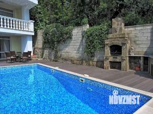 Дом 250м&sup2;, 3-этажный, посуточно, 