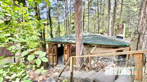 Дом 250м&sup2;, 3-этажный, посуточно, 