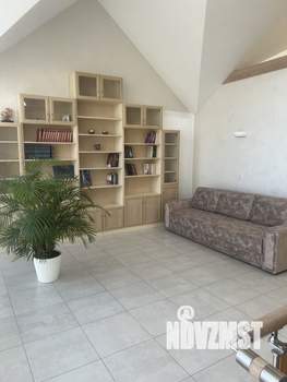 Коттедж 217м², 2-этажный, на длительный срок, 