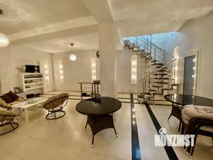 Дом 250м&sup2;, 2-этажный, посуточно, 