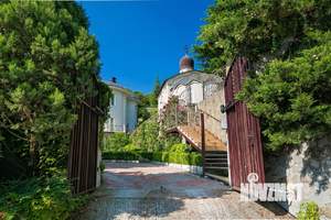 Дом 400м&sup2;, 3-этажный, посуточно, 