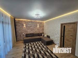 Дом 200м&sup2;, 3-этажный, посуточно, 