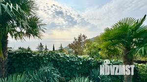 Дом 400м&sup2;, 2-этажный, посуточно, 