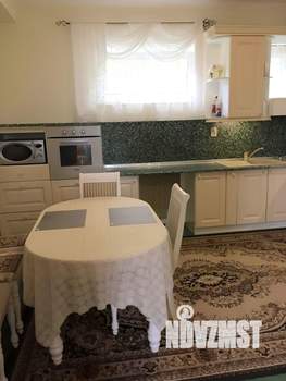 Дом 185м&sup2;, 2-этажный, посуточно, 