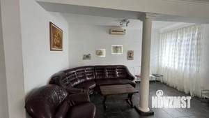 Дом 180м&sup2;, 3-этажный, посуточно, 