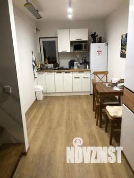 Дом 64м&sup2;, 2-этажный, посуточно, 