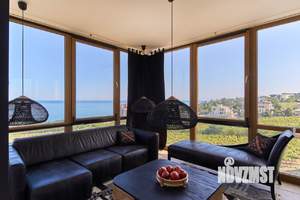 Дом 180м&sup2;, 3-этажный, посуточно, 