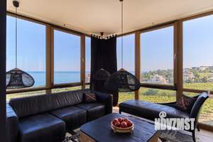 Дом 180м&sup2;, 3-этажный, посуточно, 