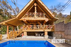 Дом 70м&sup2;, 2-этажный, посуточно, 