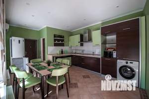 Дом 70м&sup2;, 3-этажный, посуточно, 