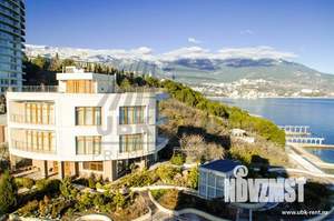 Дом 590м&sup2;, 3-этажный, посуточно, 