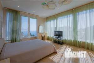 Дом 363м&sup2;, 3-этажный, посуточно, 