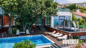 Дом 700м&sup2;, 2-этажный, посуточно, 