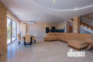 Дом 270м², 2-этажный, посуточно, 