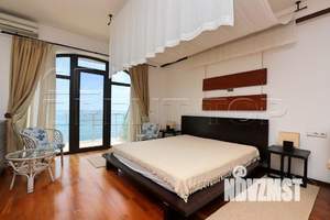 Дом 200м&sup2;, 3-этажный, посуточно, 