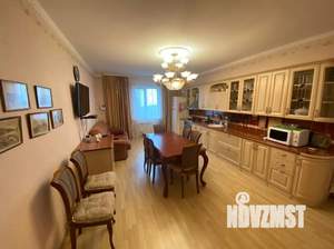 Дом 300м², 3-этажный, посуточно, 