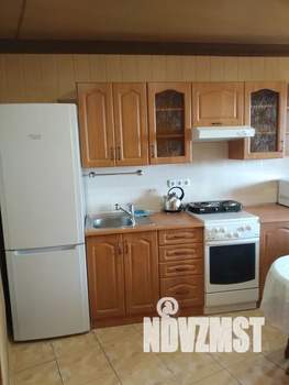 Дом 60м&sup2;, 3-этажный, посуточно, 