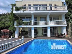 Дом 250м&sup2;, 3-этажный, посуточно, 