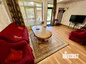 Дом 350м&sup2;, 3-этажный, посуточно, 