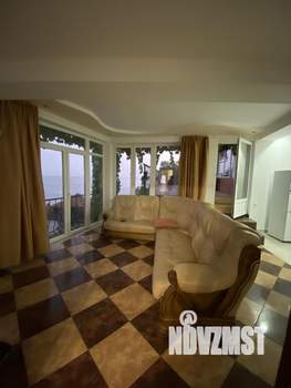 Дом 400м&sup2;, 3-этажный, посуточно, 