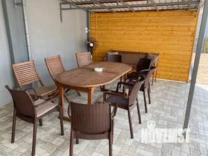 Дом 250м&sup2;, 3-этажный, посуточно, 