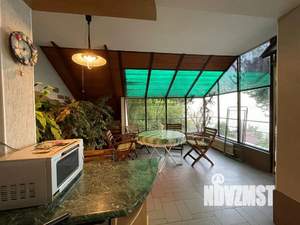 Дом 100м&sup2;, 2-этажный, посуточно, 