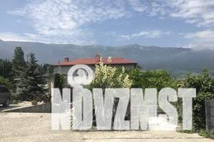 Дом 220м&sup2;, 2-этажный, посуточно, 