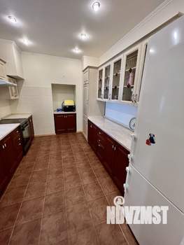 Дом 1000м², 3-этажный, посуточно, 