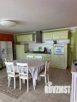 Дом 250м², 3-этажный, посуточно, 