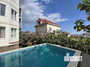 Дом 350м&sup2;, 3-этажный, посуточно, 