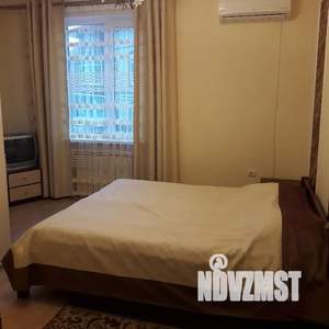 Дом 200м&sup2;, 3-этажный, посуточно, 