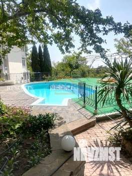 Дом 350м&sup2;, 3-этажный, посуточно, 