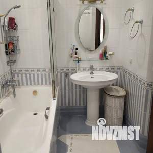 Дом 210м&sup2;, 2-этажный, посуточно, 