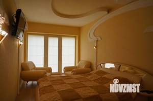 Дом 140м&sup2;, 3-этажный, посуточно, 