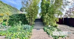 Дом 400м&sup2;, 2-этажный, посуточно, 