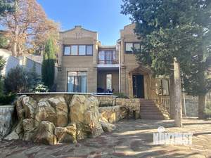 Дом 200м², 2-этажный, посуточно, 