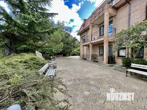 Дом 950м², 2-этажный, посуточно, 