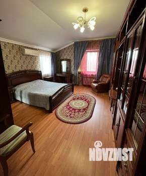 Дом 350м&sup2;, 3-этажный, посуточно, 